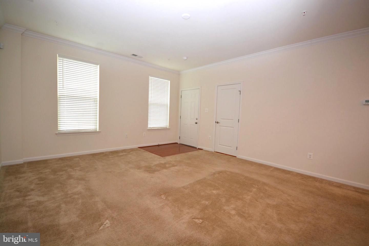 5942 Leben Dr Property Photo 9