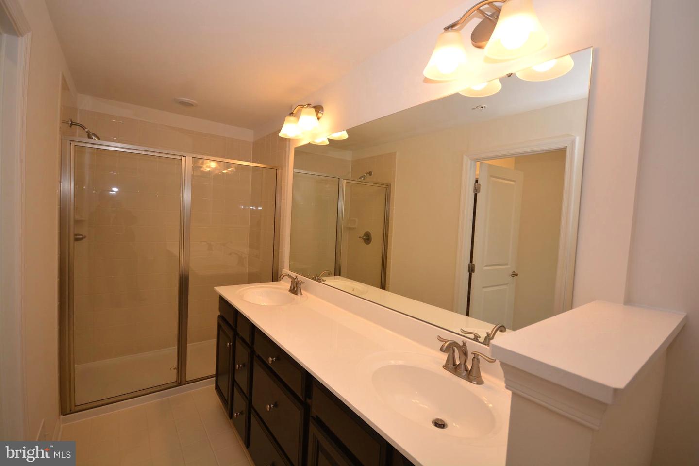 5942 Leben Dr Property Photo 18