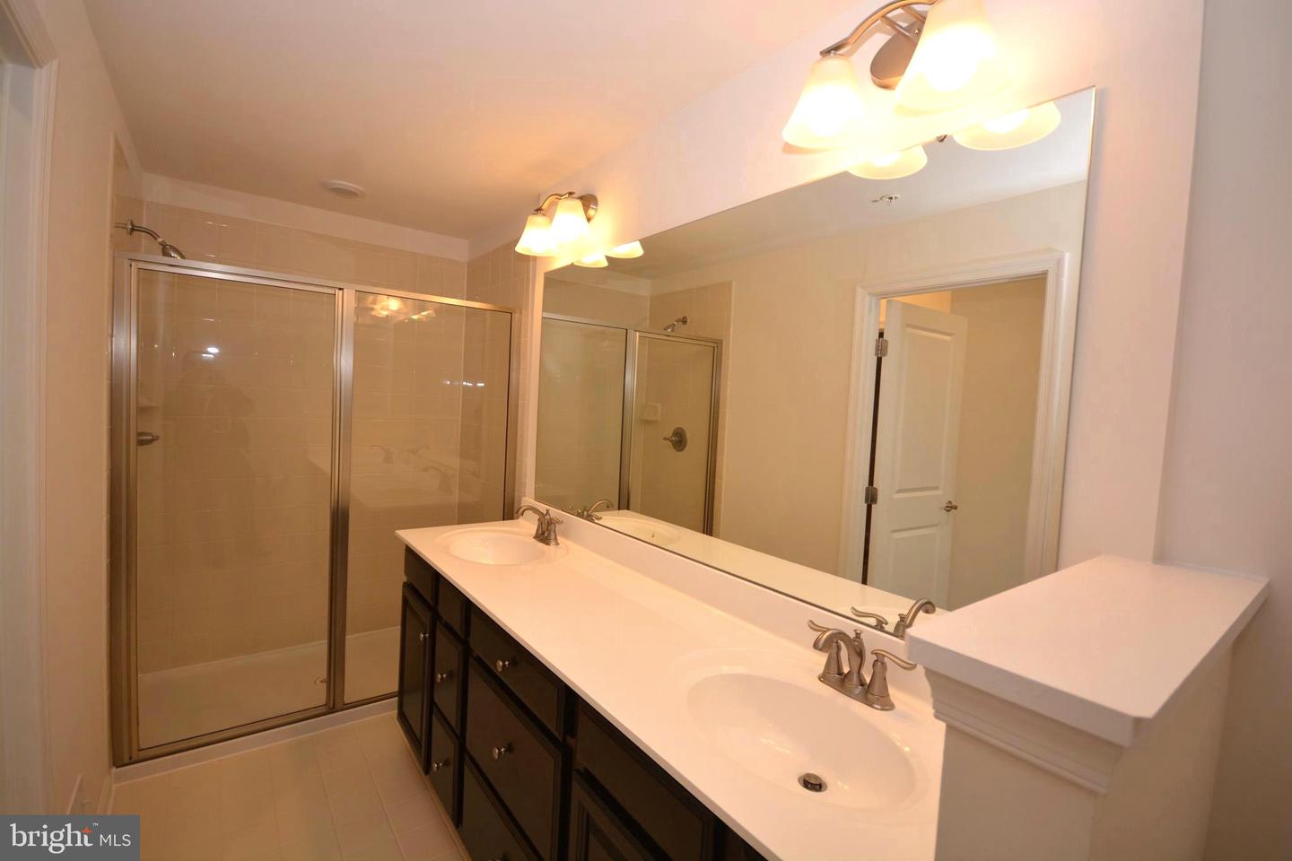 5942 Leben Dr Property Photo 18