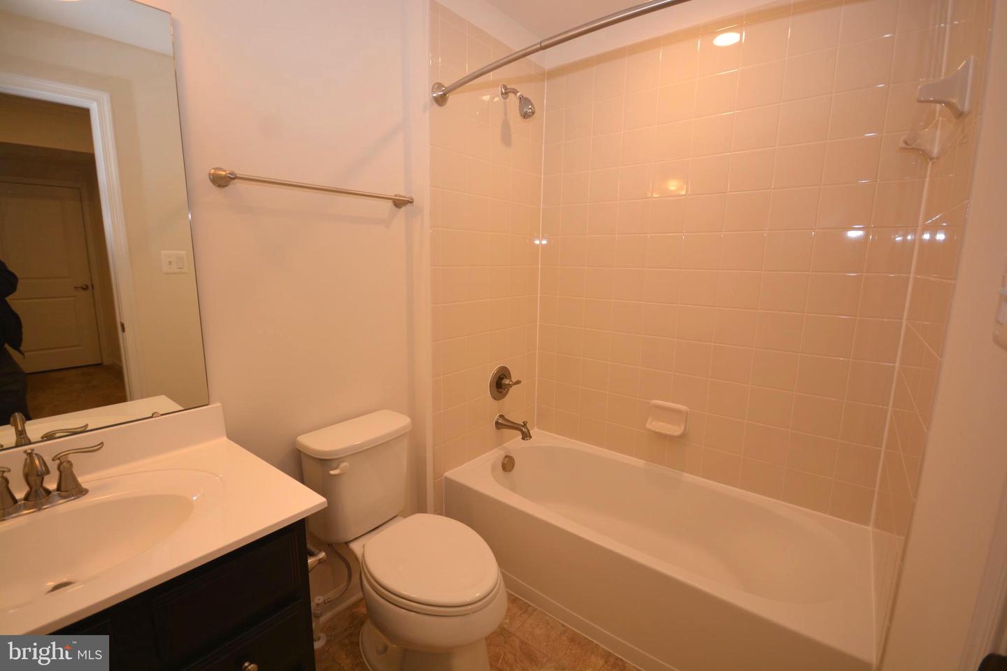 5942 Leben Dr Property Photo 23
