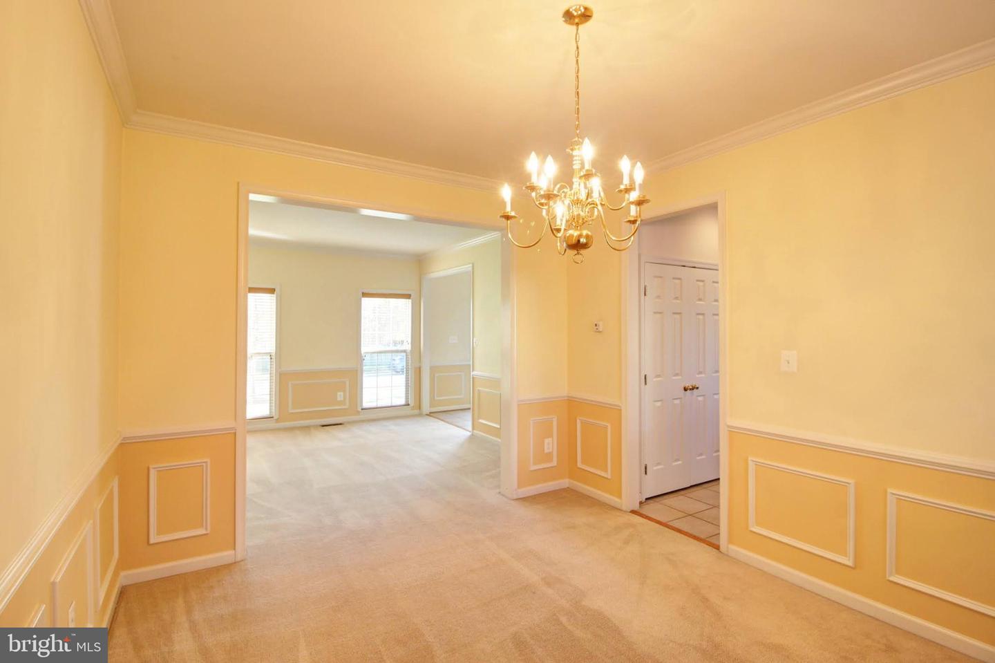1828 Weybridge Rd Property Photo 14