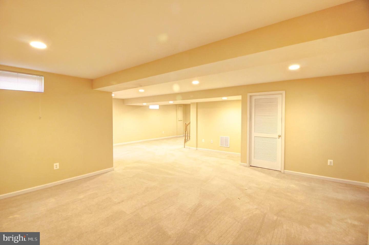 1828 Weybridge Rd Property Photo 18