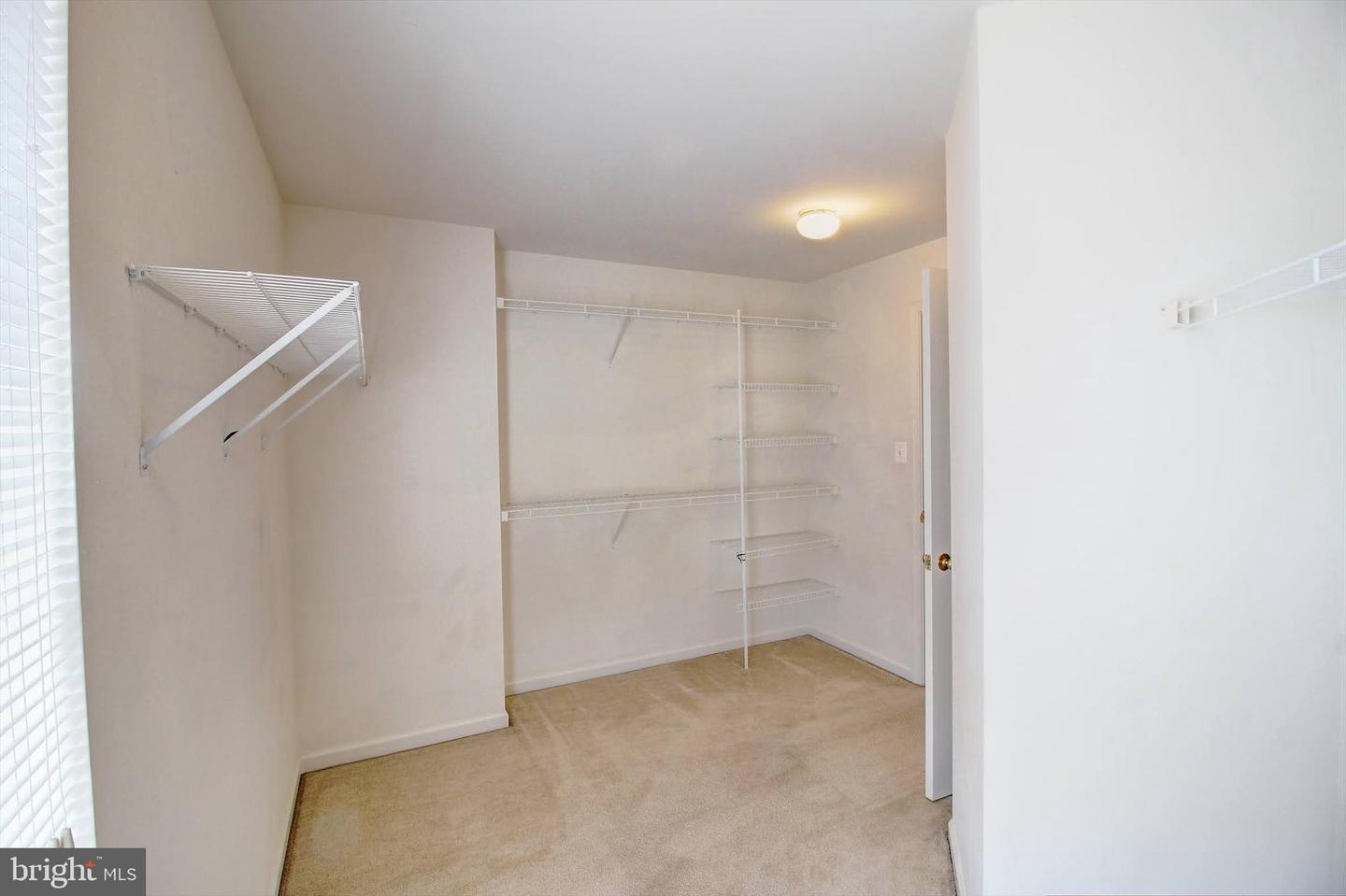1828 Weybridge Rd Property Photo 22