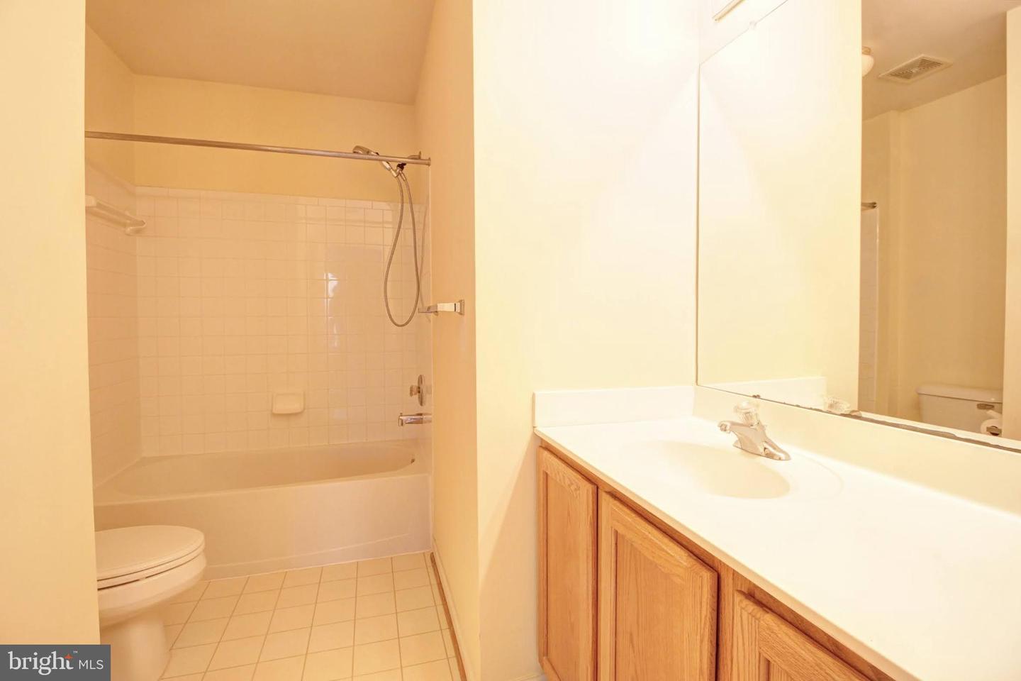 1828 Weybridge Rd Property Photo 23