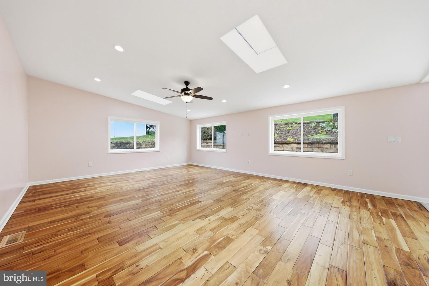 6113 Elaine Dr Property Photo 18