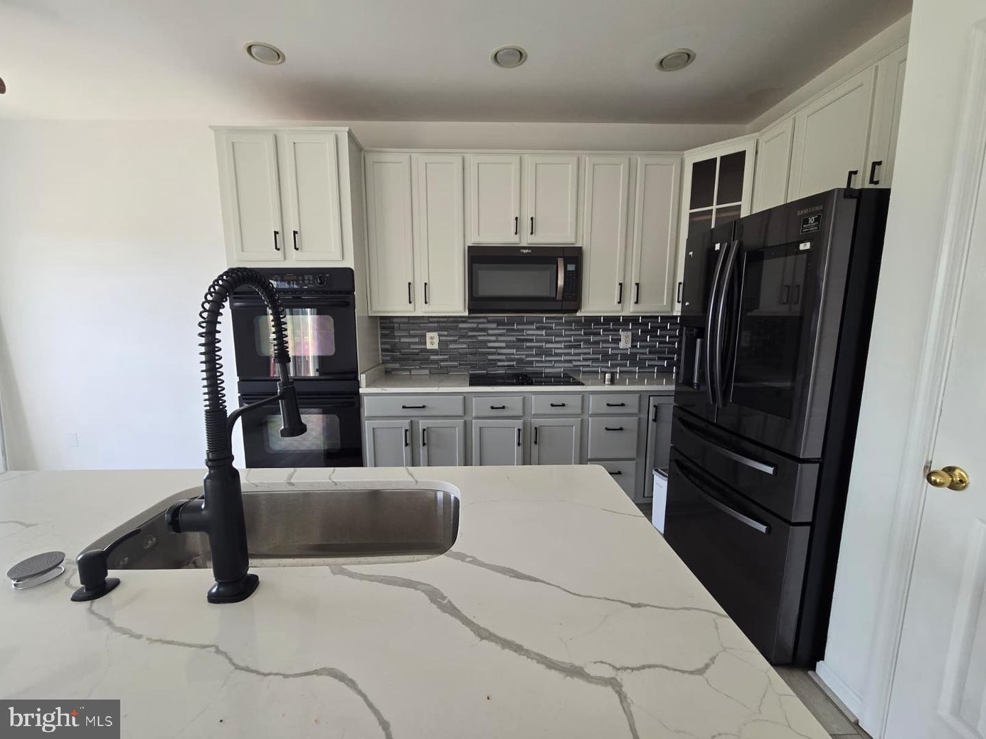 5808 Mercantile Dr W Property Photo 15