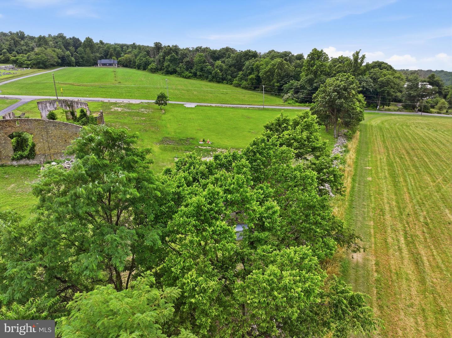 17023 Raven Rock Rd Property Photo 9
