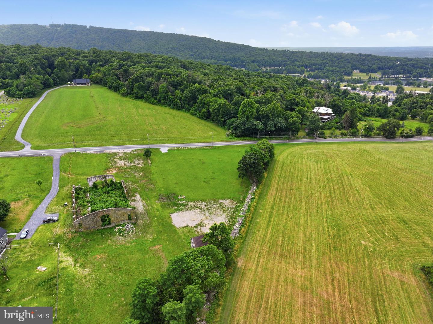 17023 Raven Rock Rd Property Photo 10