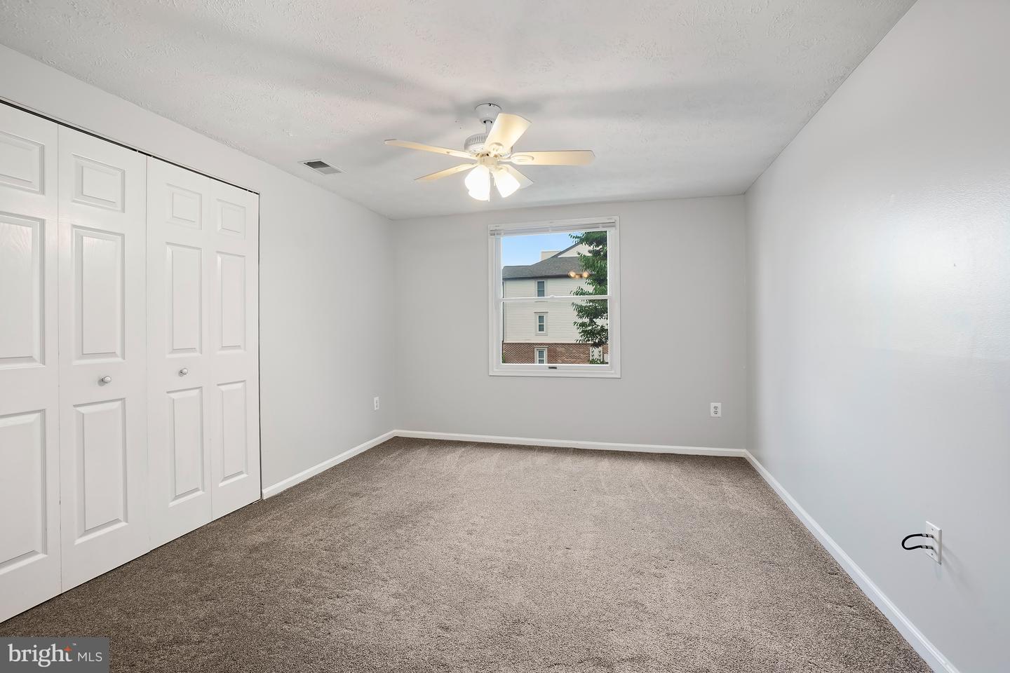 811 Stratford Way #e Property Photo 15
