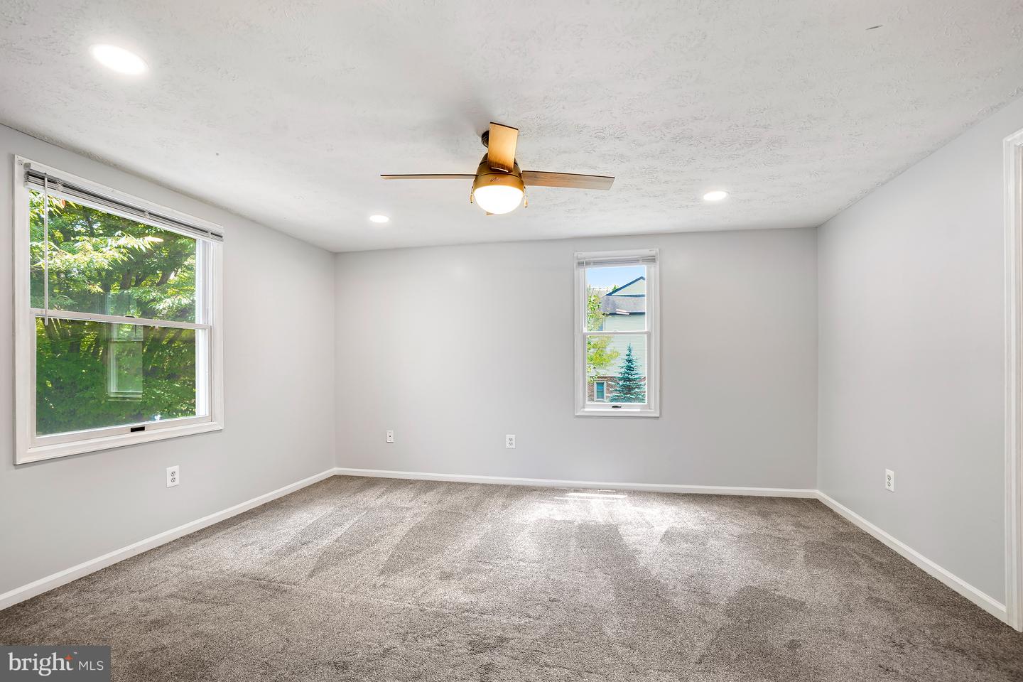 811 Stratford Way #e Property Photo 17