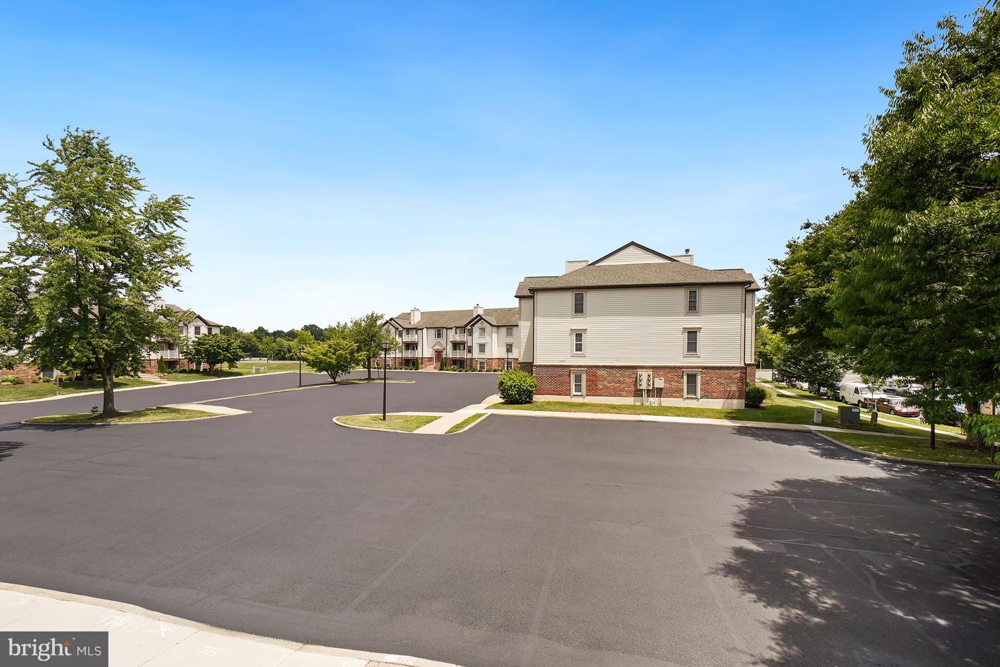 811 Stratford Way #e Property Photo 30