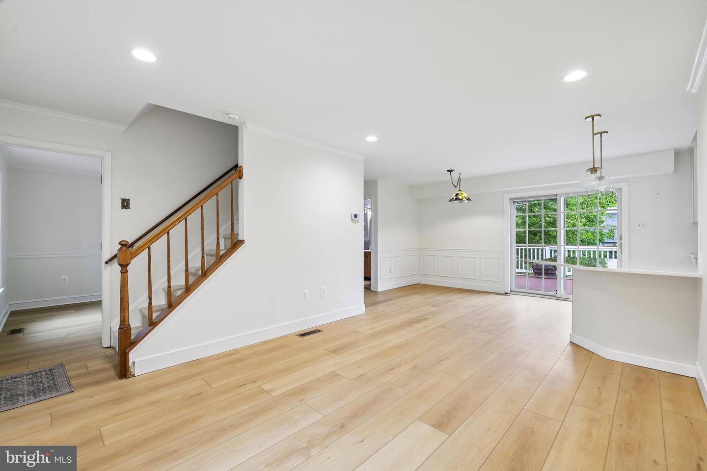 6650 Lake Front Ct Property Photo 10