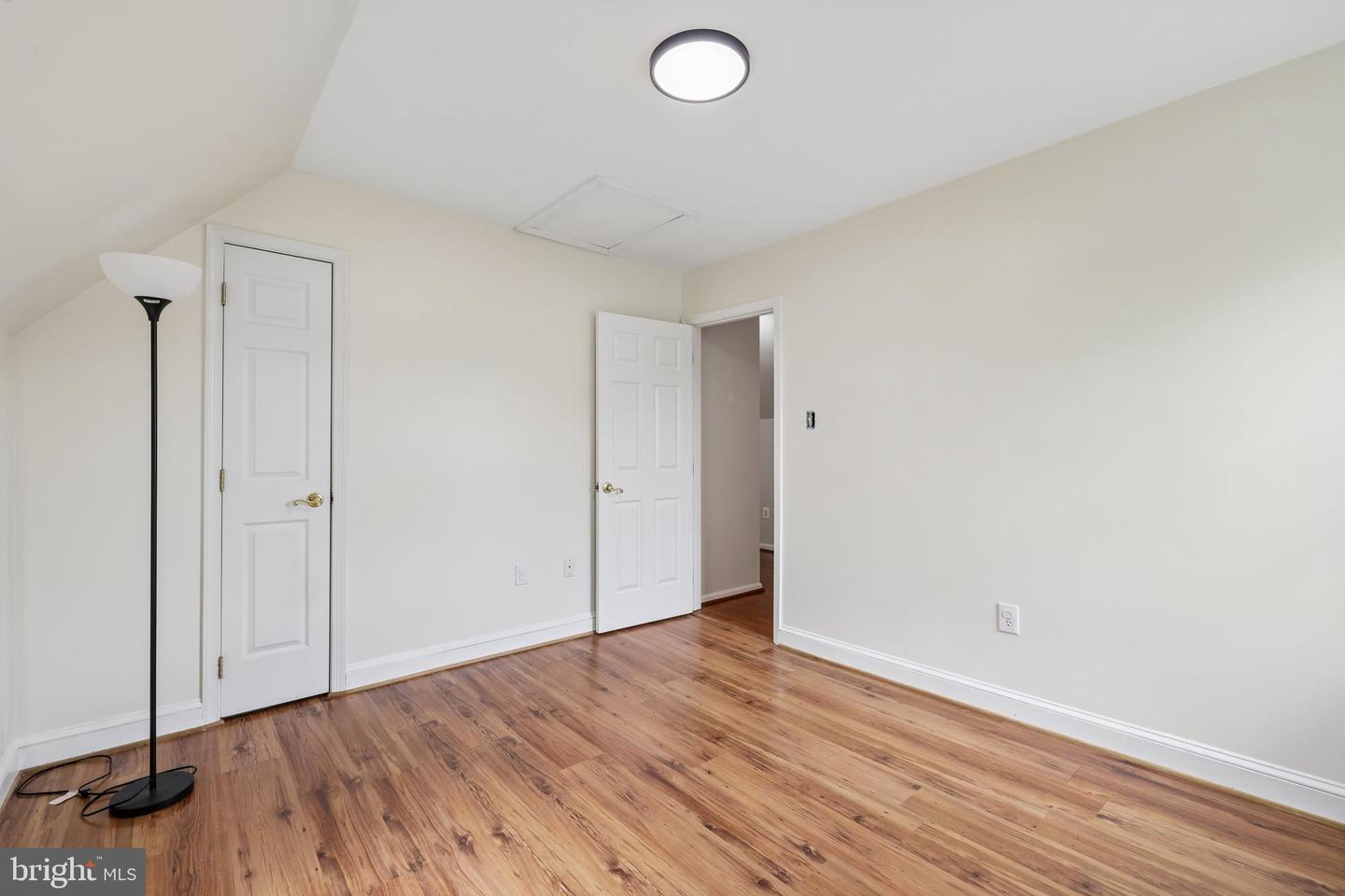 6650 Lake Front Ct Property Photo 30