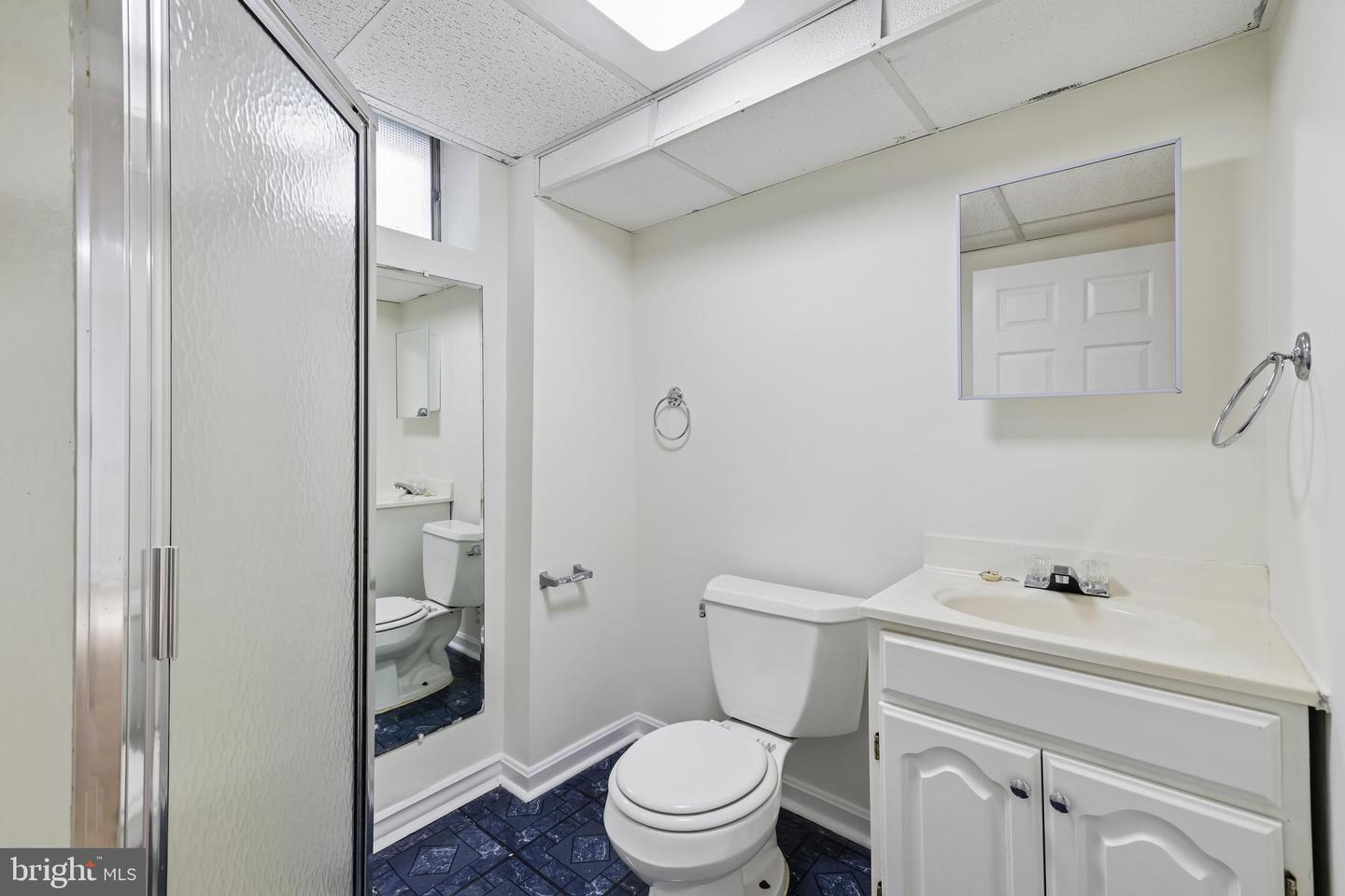 6650 Lake Front Ct Property Photo 35