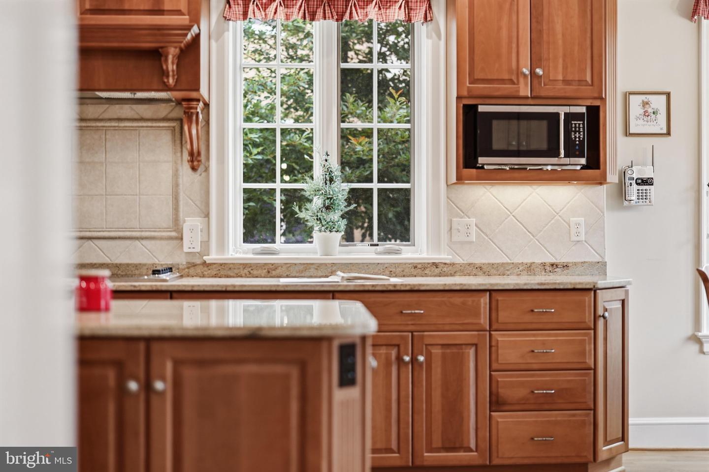 310 Upper College Ter Property Photo 21