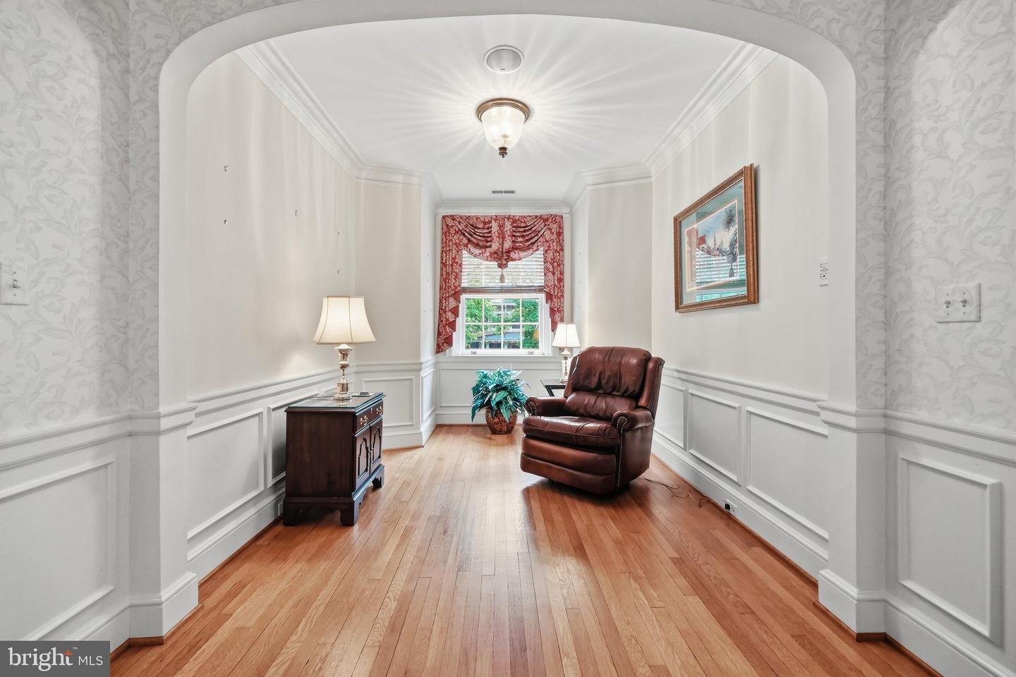 310 Upper College Ter Property Photo 36