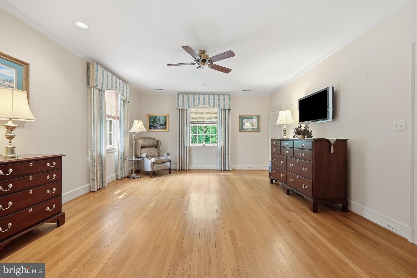 310 Upper College Ter Property Photo 38