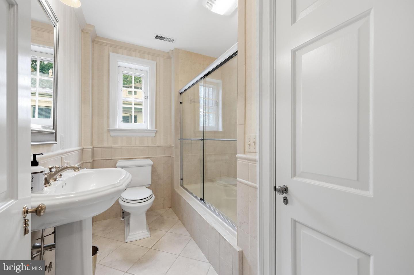 310 Upper College Ter Property Photo 49