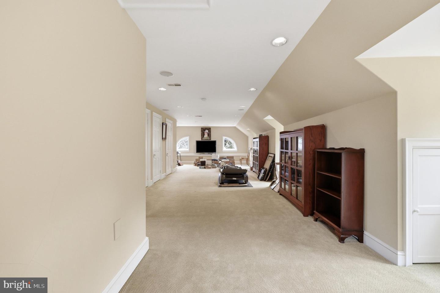 310 Upper College Ter Property Photo 52