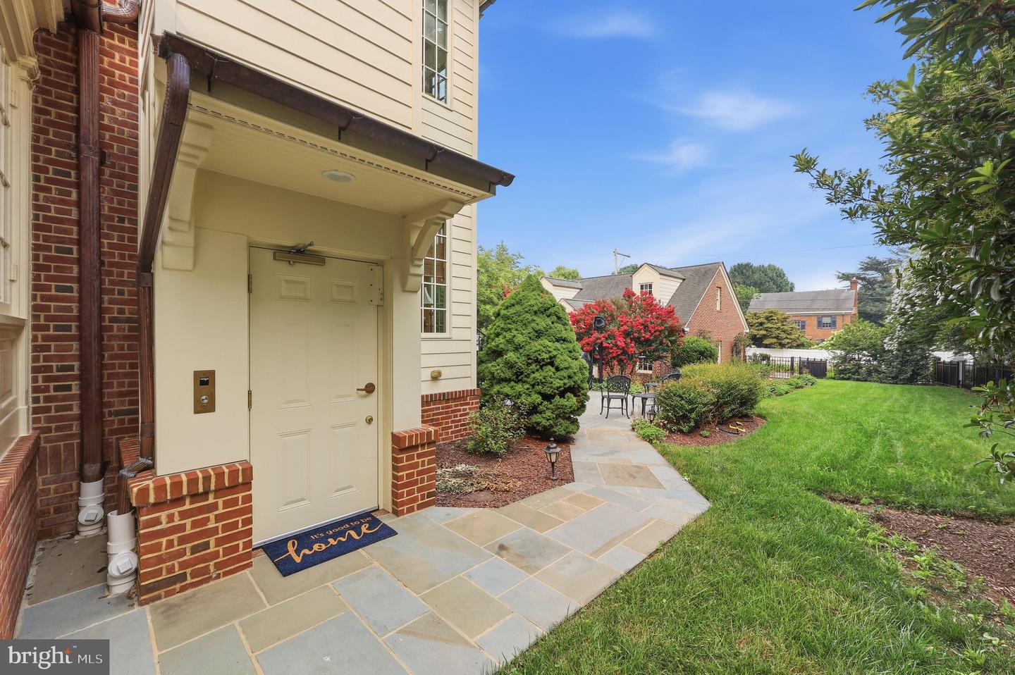 310 Upper College Ter Property Photo 67