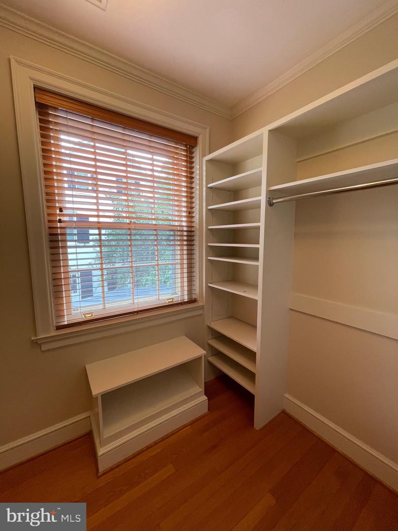 310 Upper College Ter Property Photo 114