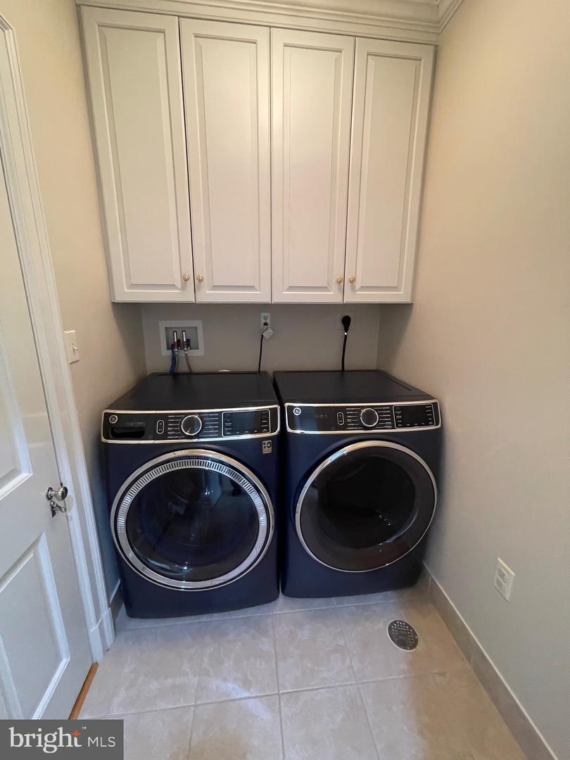 310 Upper College Ter Property Photo 116