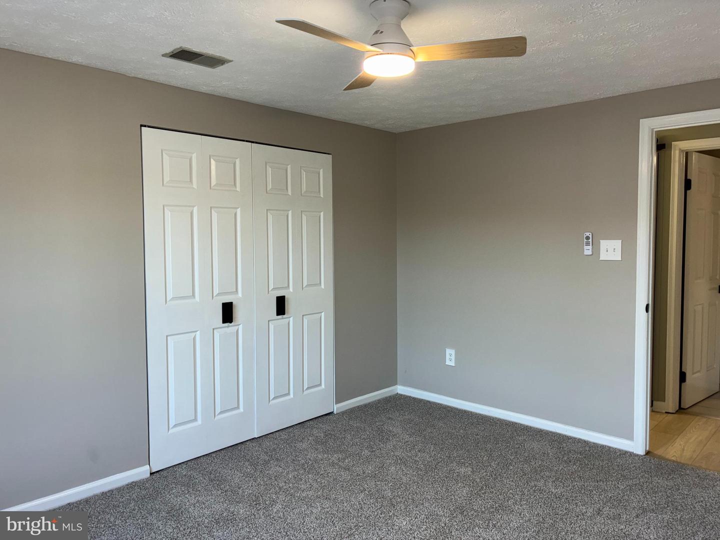 815 Stratford Way #m Property Photo 17