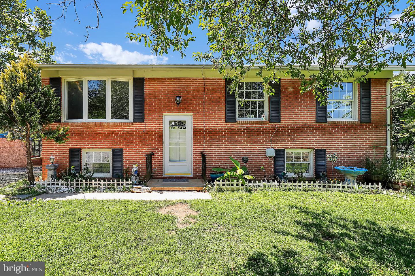 6621 Willis Ln Property Photo 1