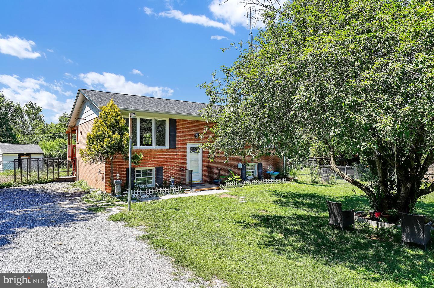 6621 Willis Ln Property Photo 3