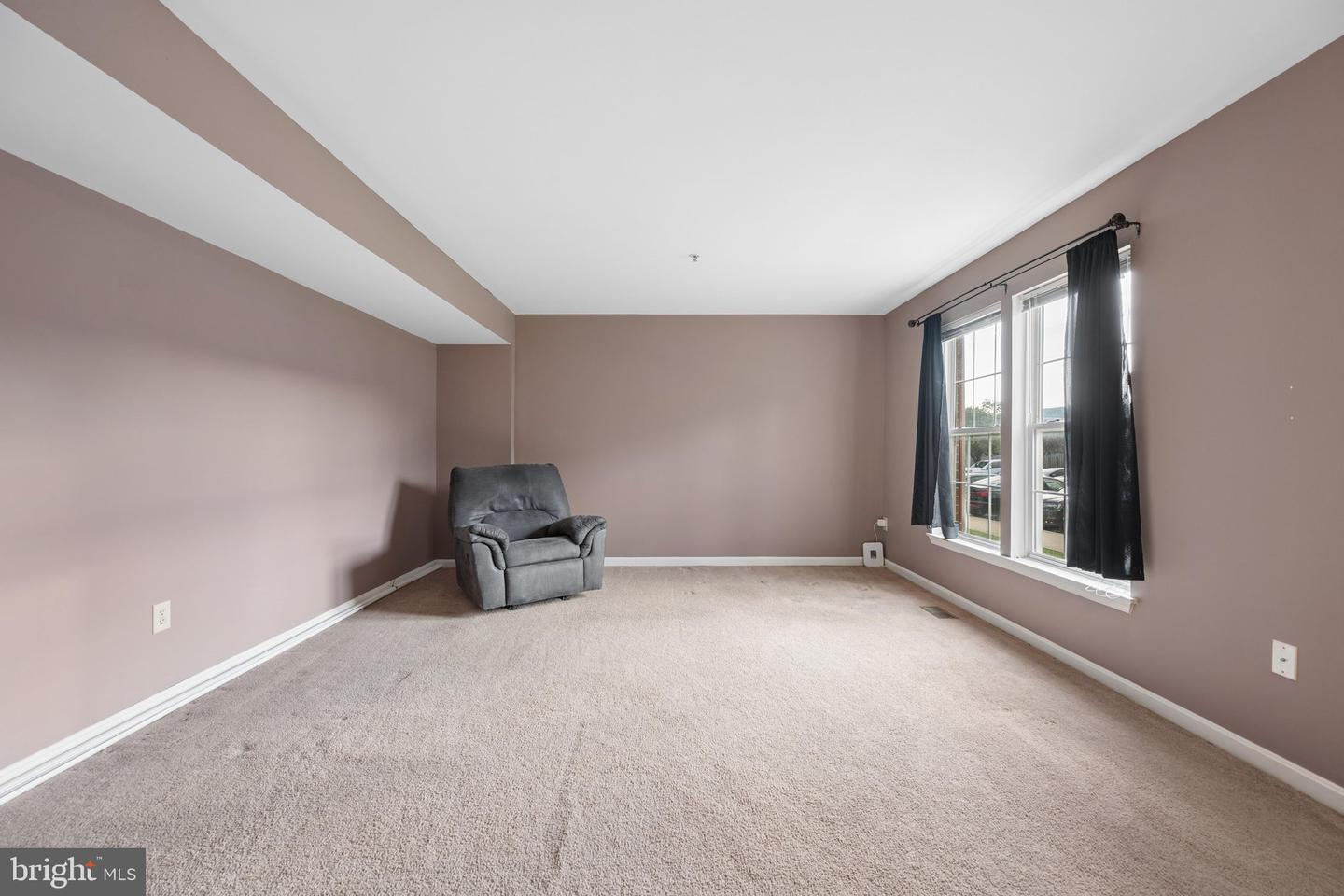 108 Stull Ct Property Photo 7