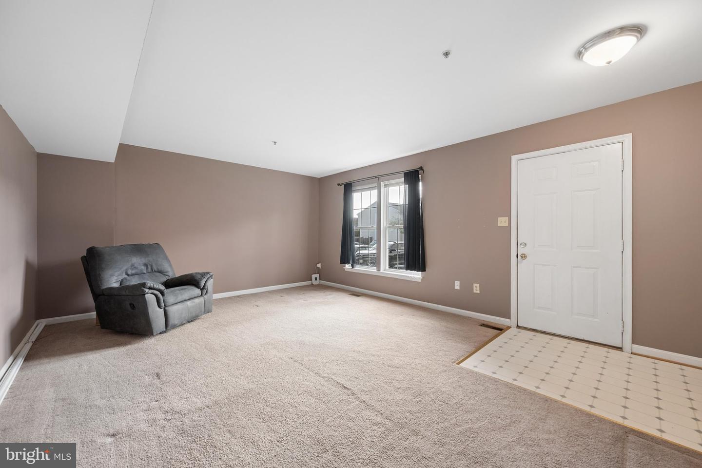 108 Stull Ct Property Photo 8