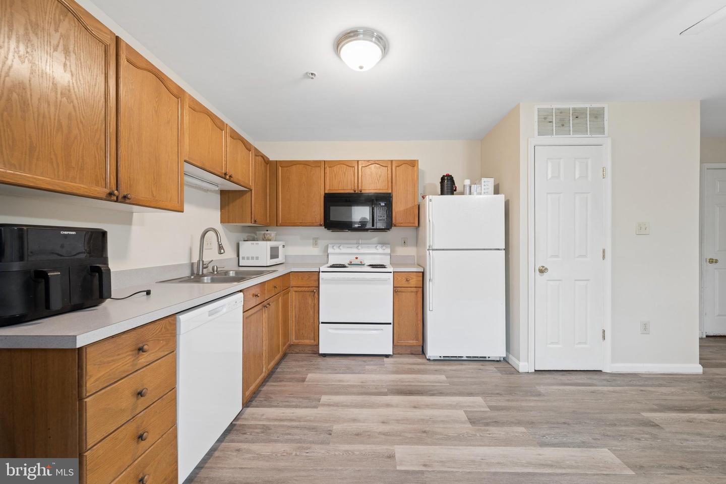 108 Stull Ct Property Photo 14