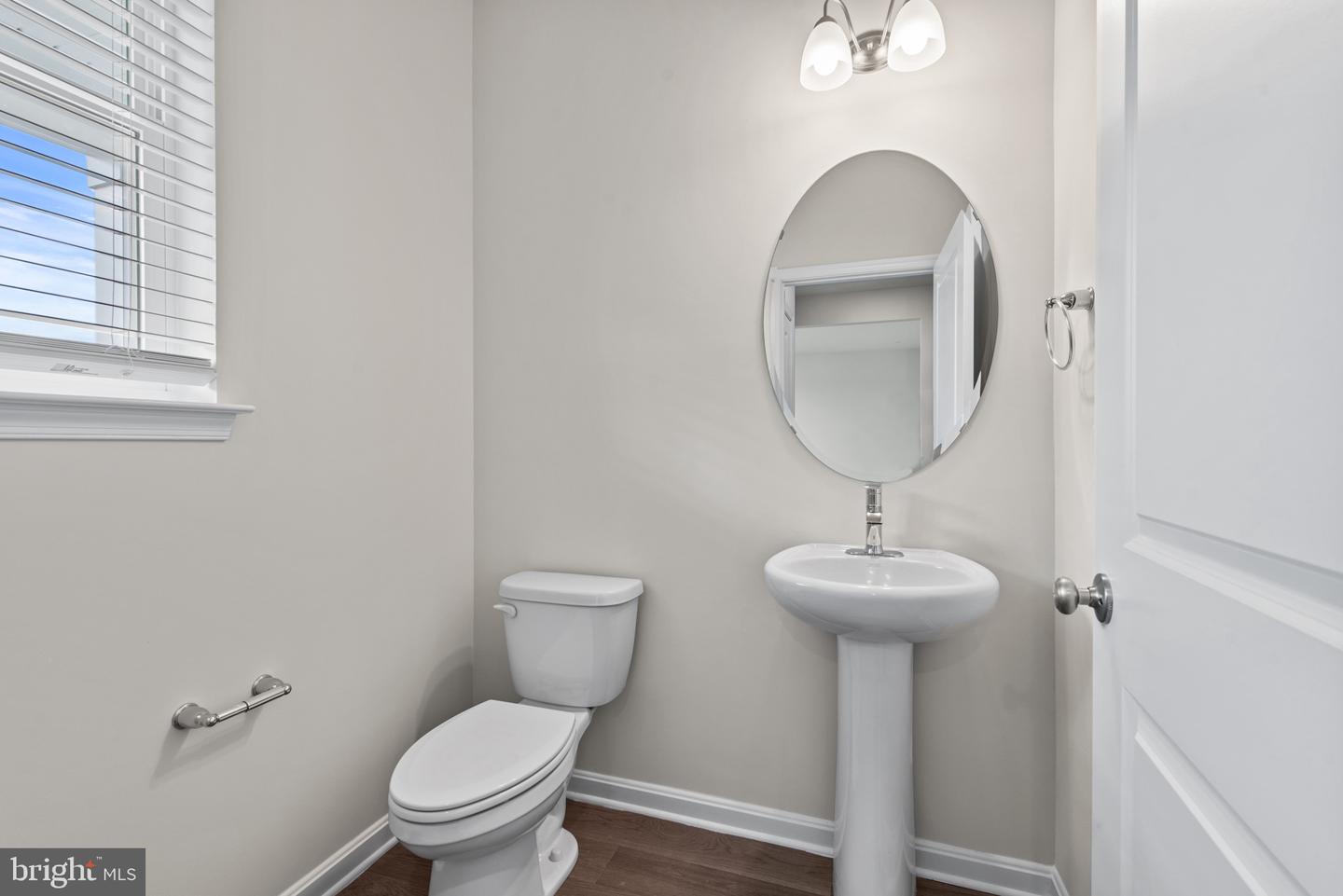 1520 Ripplecreek Dr Property Photo 16
