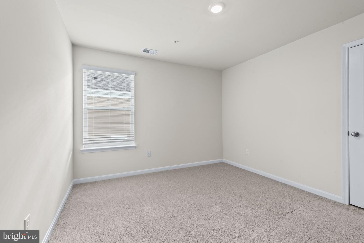 1520 Ripplecreek Dr Property Photo 20