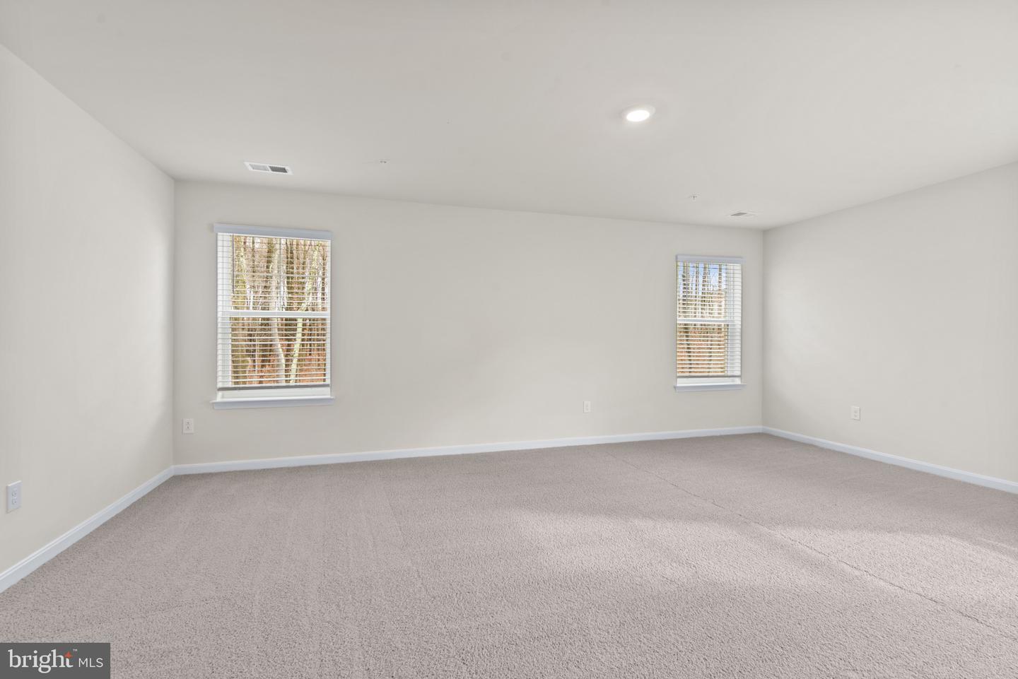 1520 Ripplecreek Dr Property Photo 25