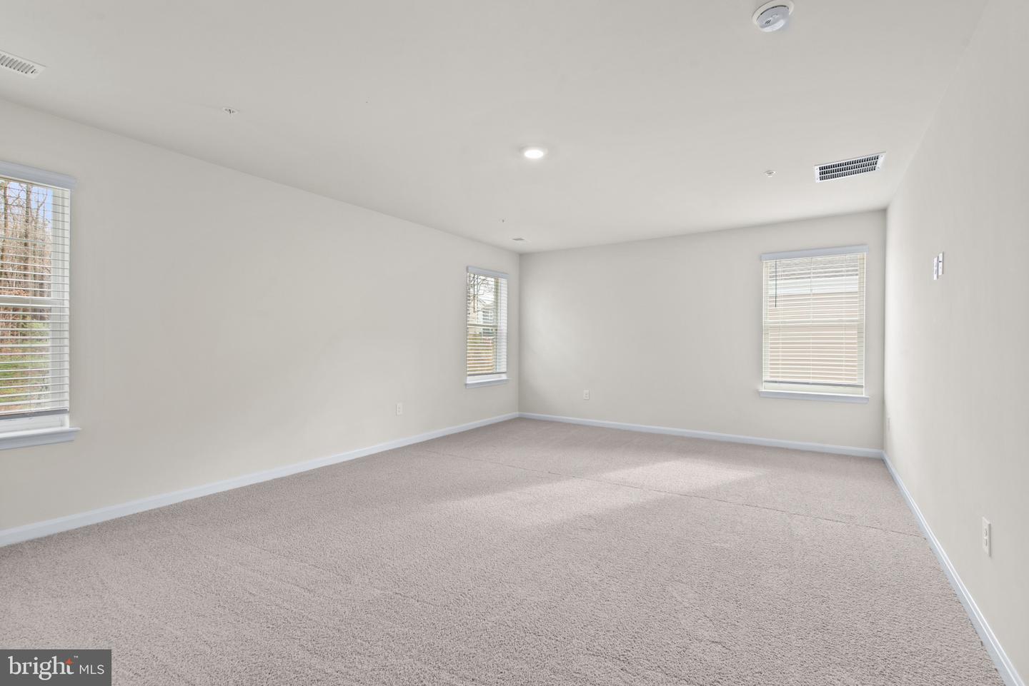 1520 Ripplecreek Dr Property Photo 26