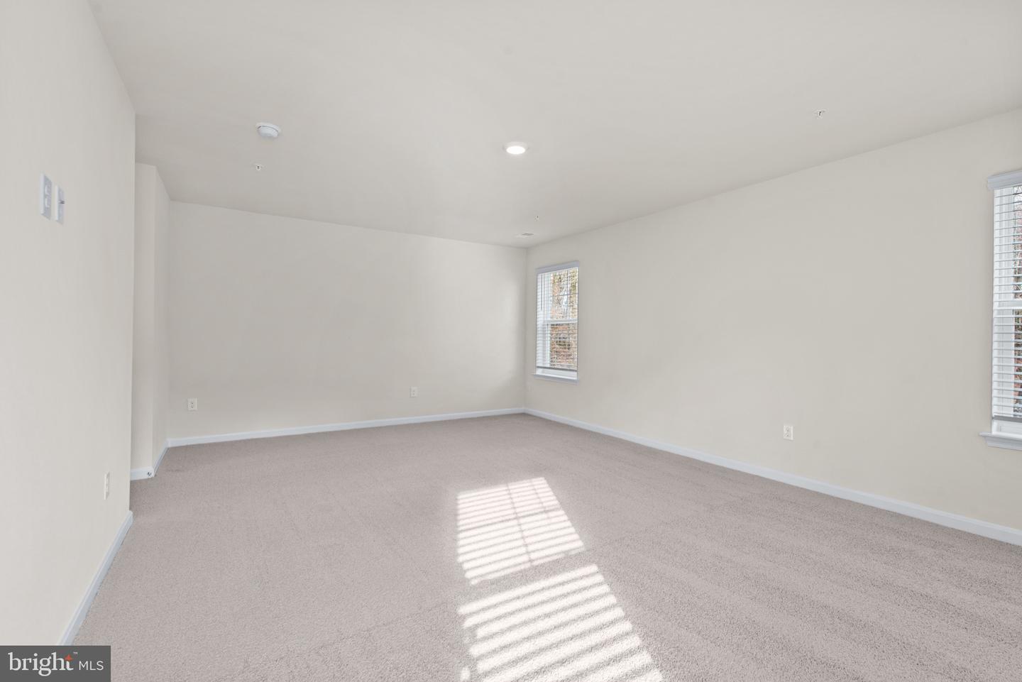 1520 Ripplecreek Dr Property Photo 28