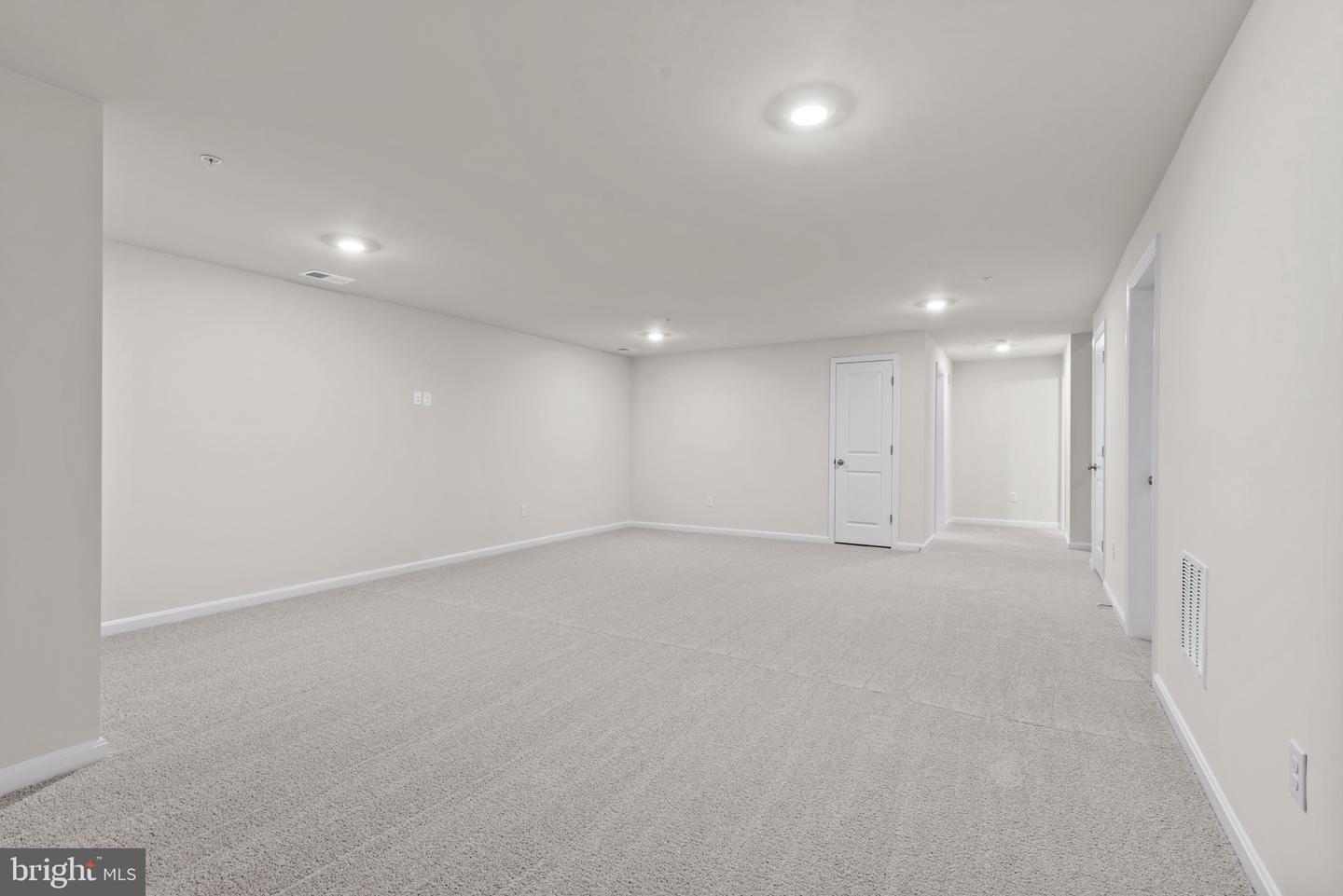 1520 Ripplecreek Dr Property Photo 35