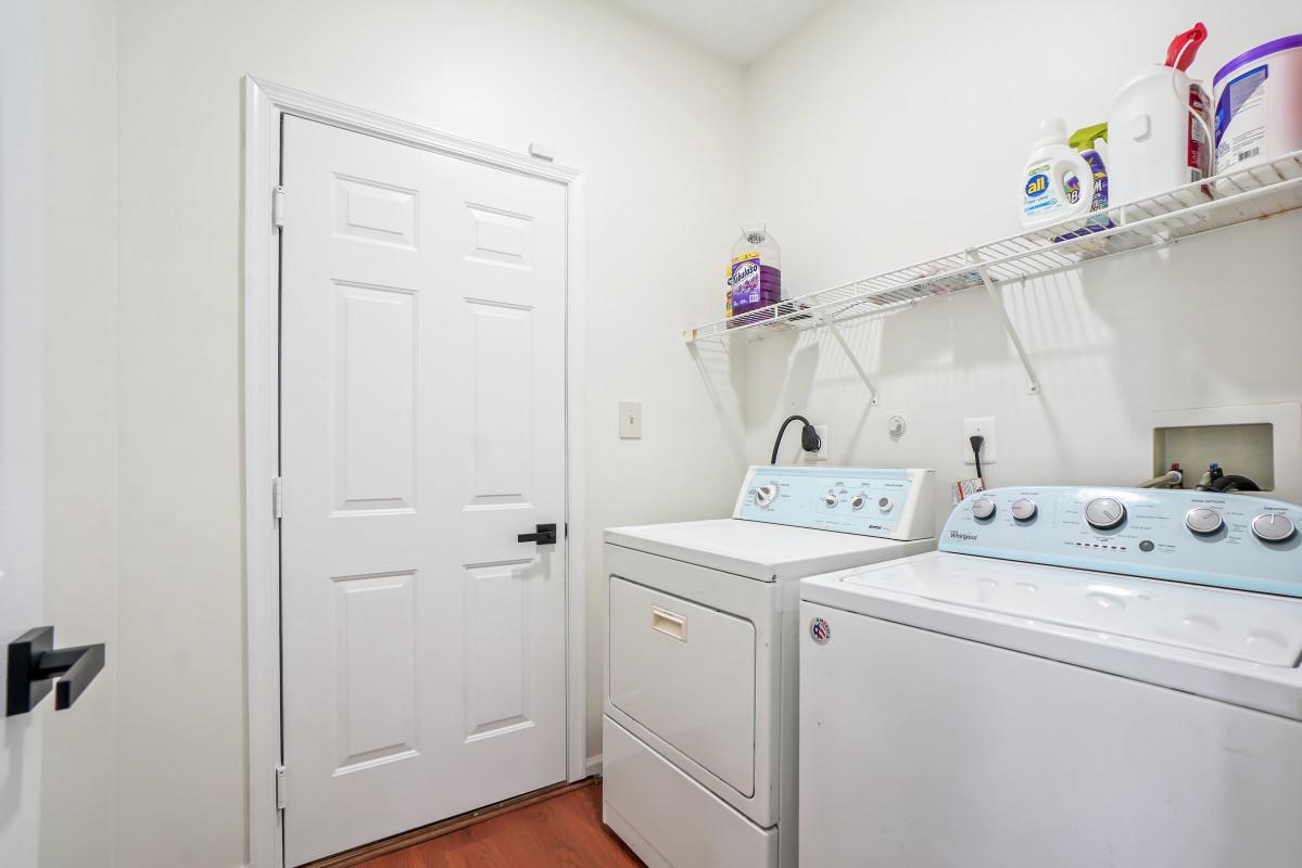 90 Howard Ct Property Photo 21
