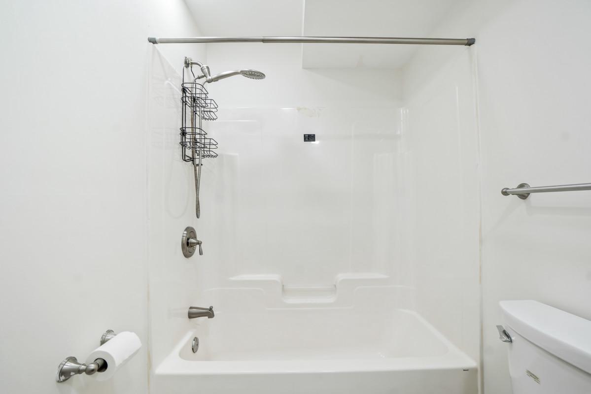 90 Howard Ct Property Photo 42