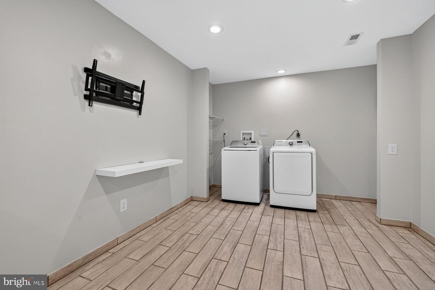 8808 Eureka Ln Property Photo 21