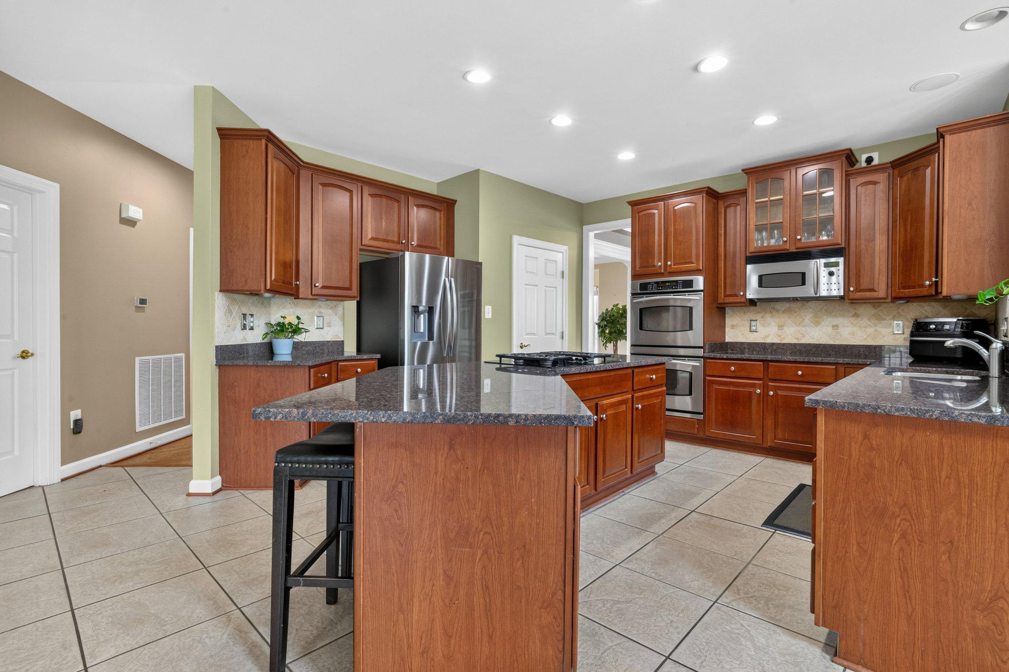 9202 Charterhouse Rd Property Photo 16