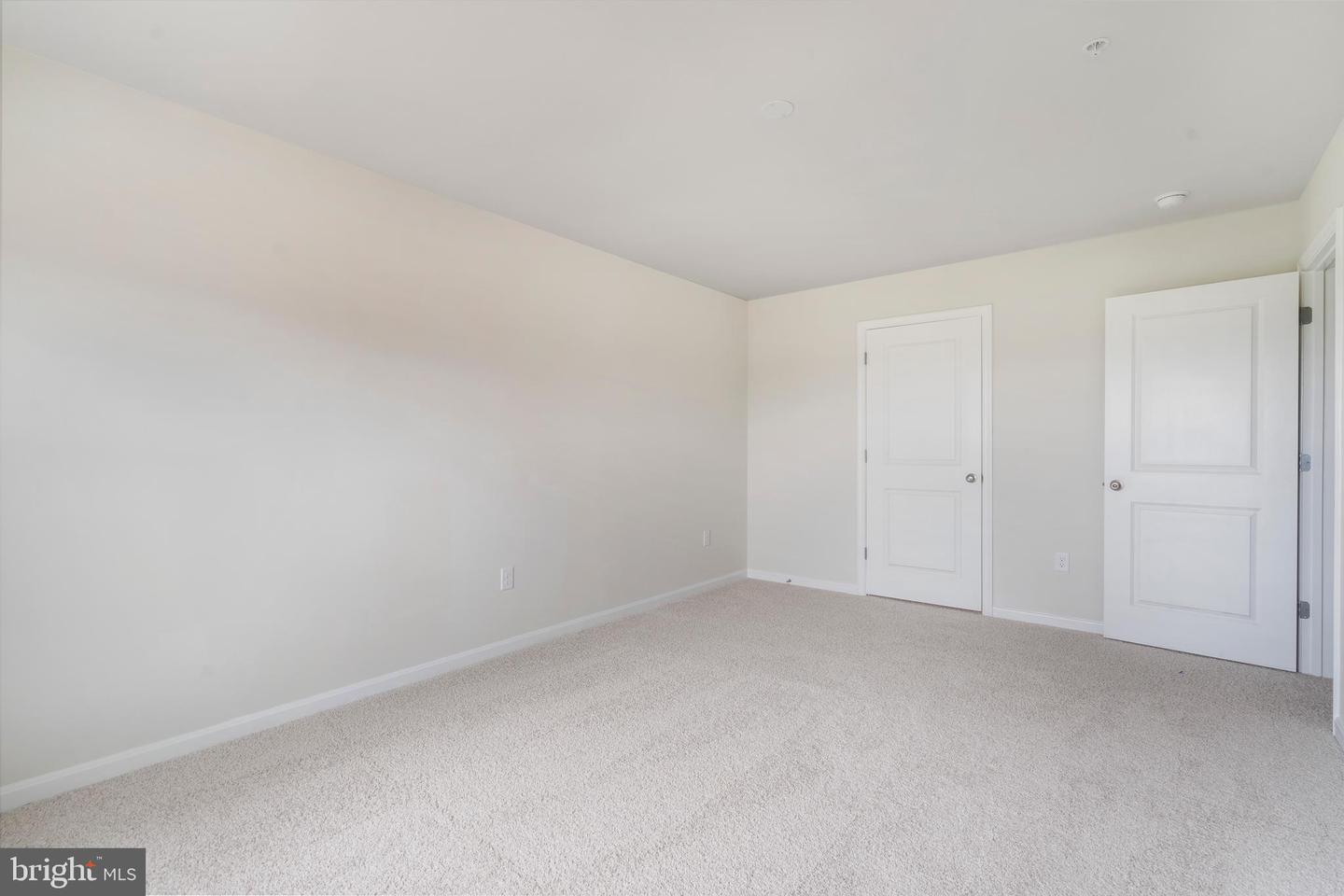560 Union St Property Photo 27