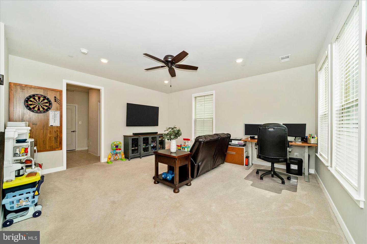 4730 Black Eyed Susan Mews Property Photo 4