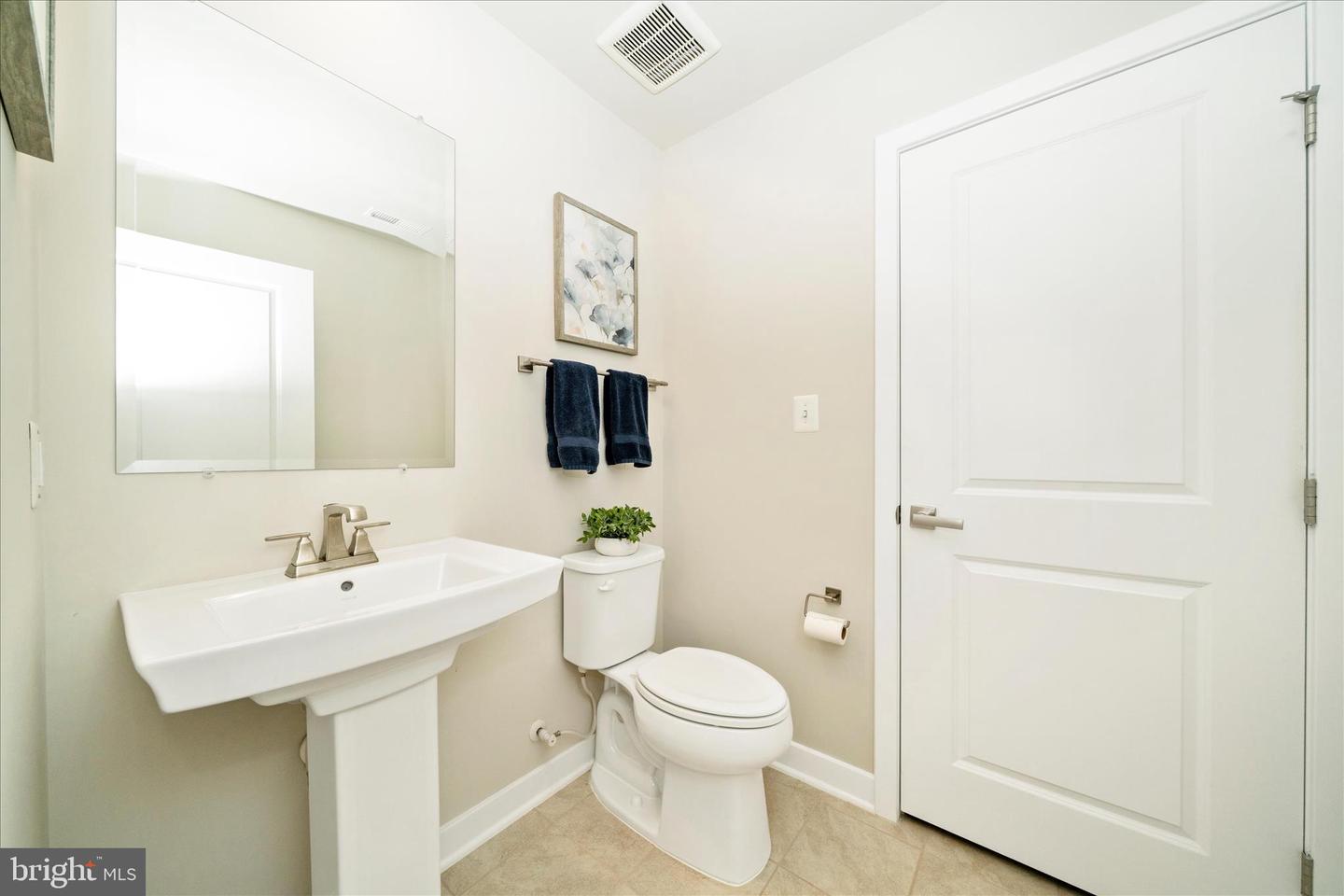 4730 Black Eyed Susan Mews Property Photo 7