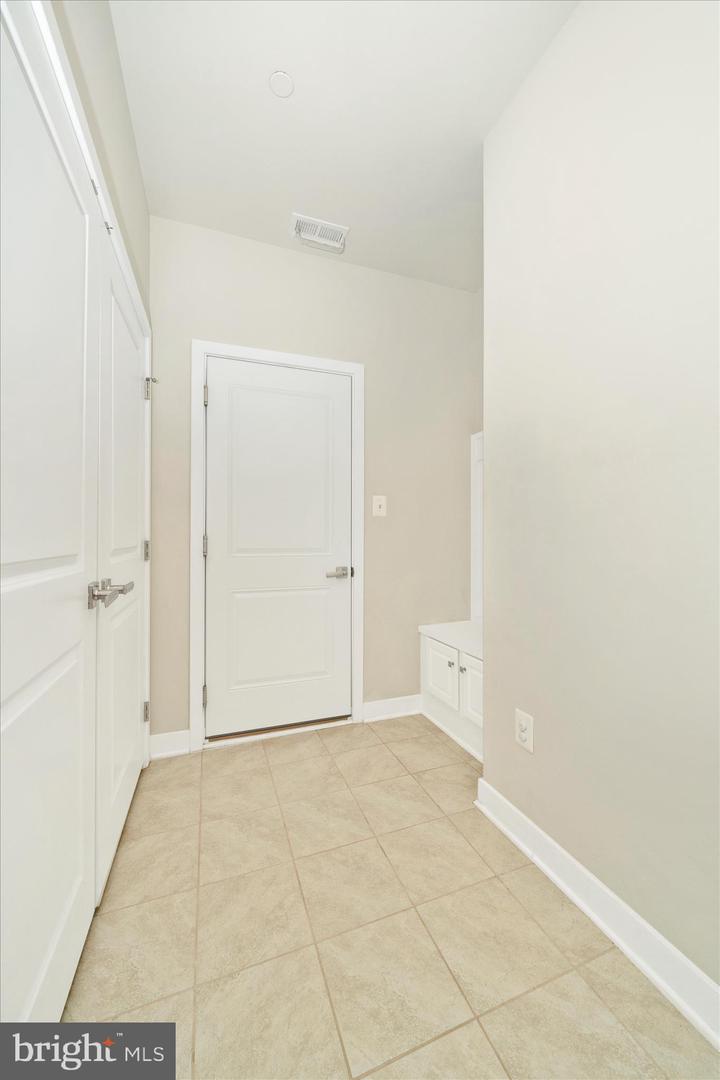 4730 Black Eyed Susan Mews Property Photo 8