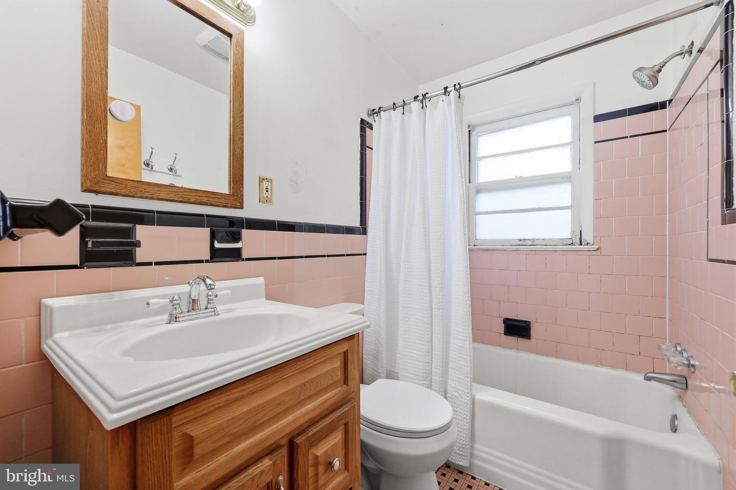 11703 Fingerboard Rd Property Photo 21