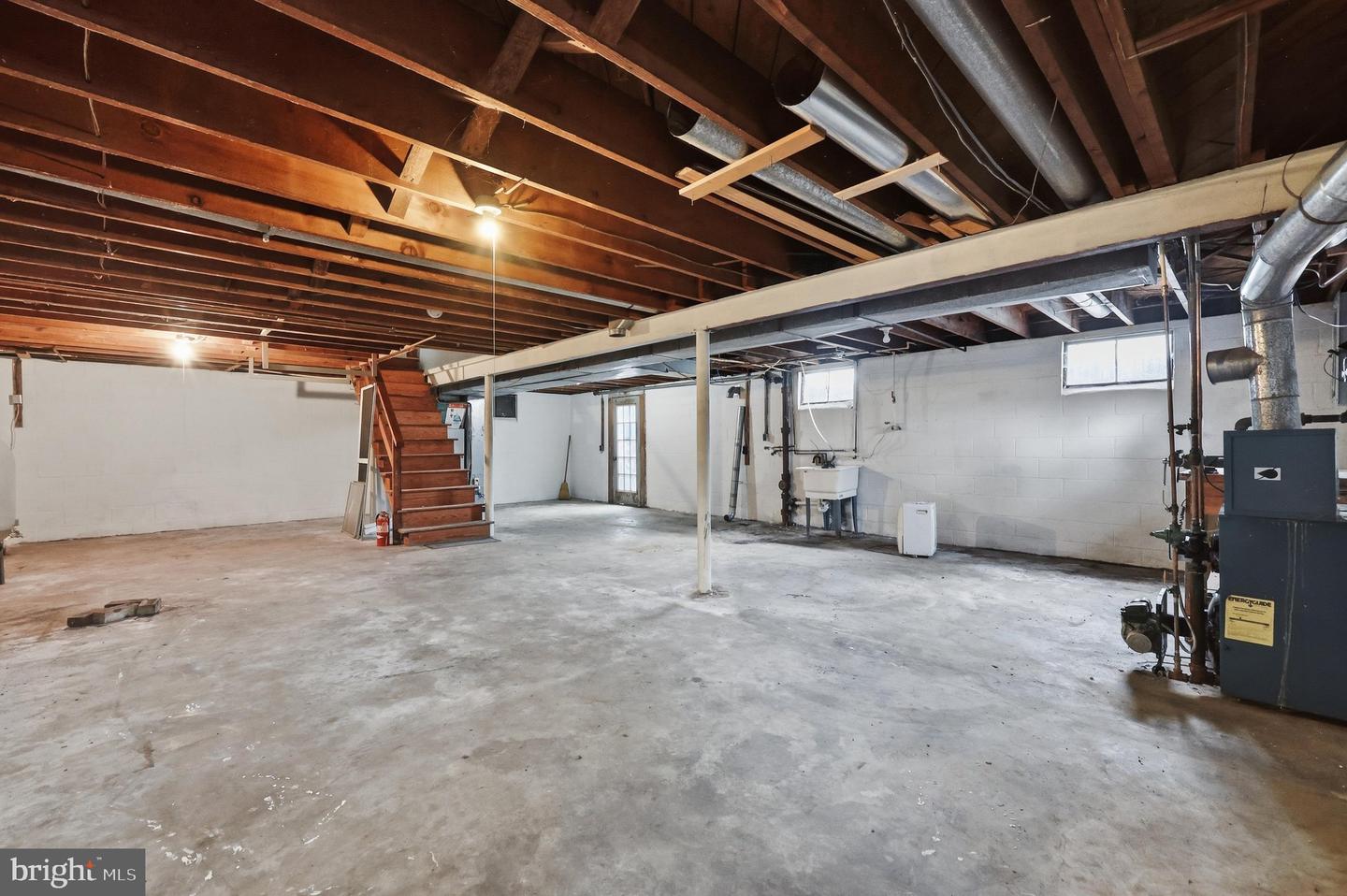 11703 Fingerboard Rd Property Photo 22