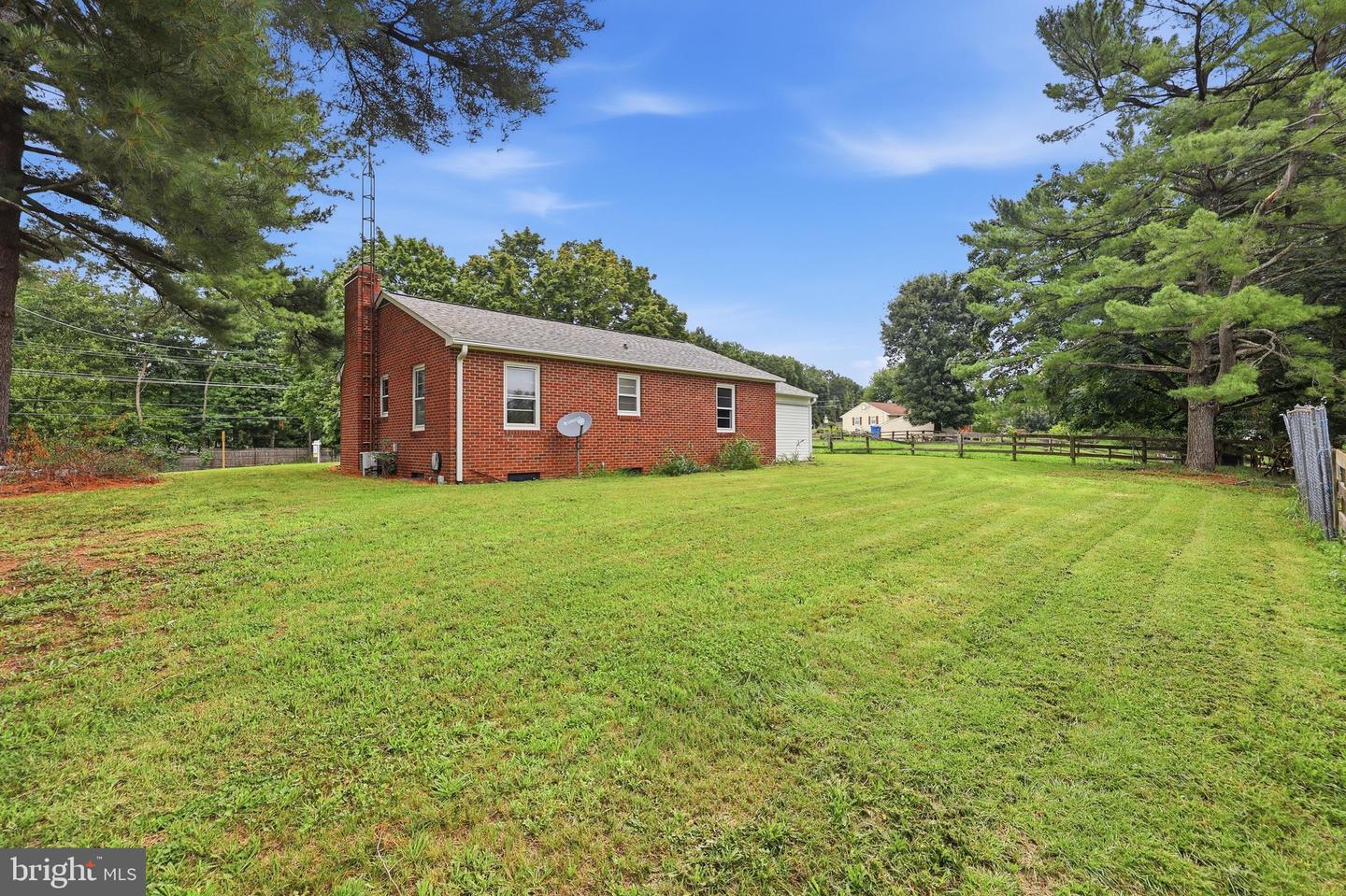 11703 Fingerboard Rd Property Photo 25