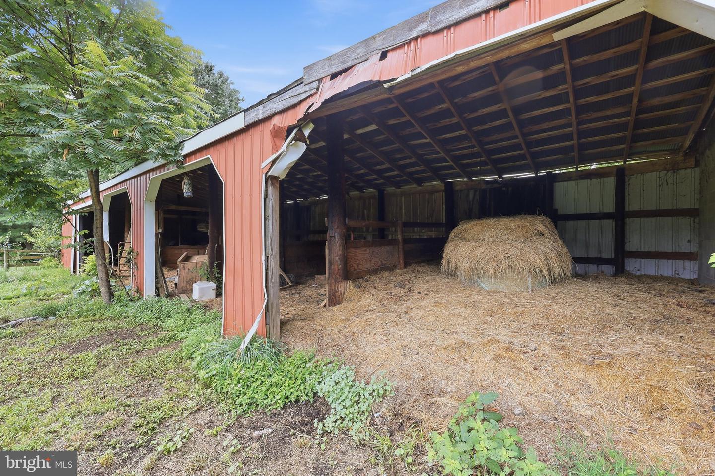 11703 Fingerboard Rd Property Photo 28